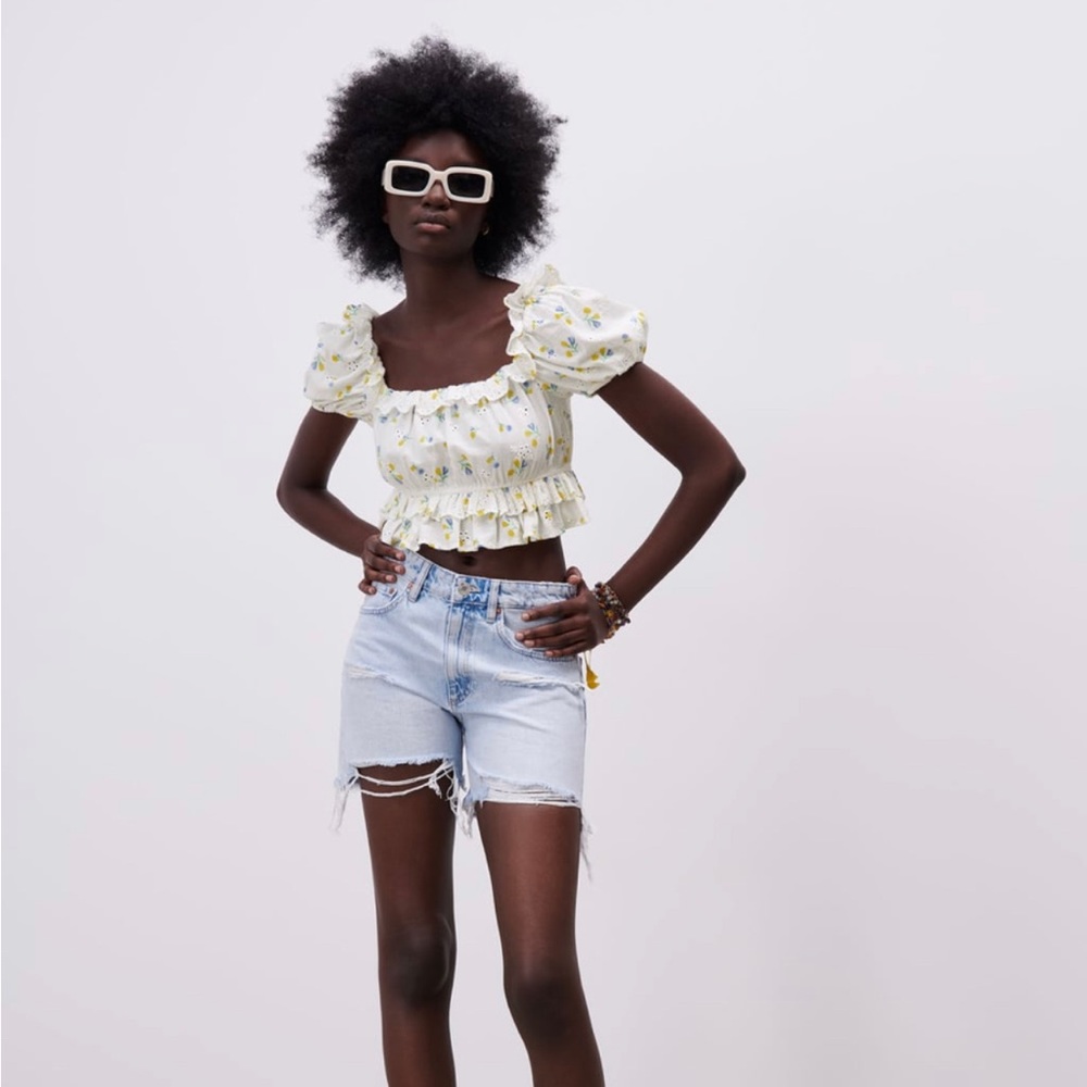 Zara Floral Embroidered Eyelet Top 🤍 US SMALL